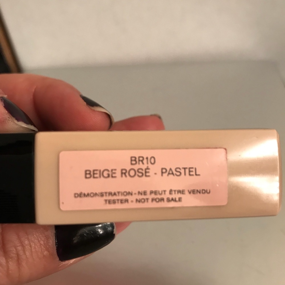 CHANEL Foundation - Picture 3 of 4